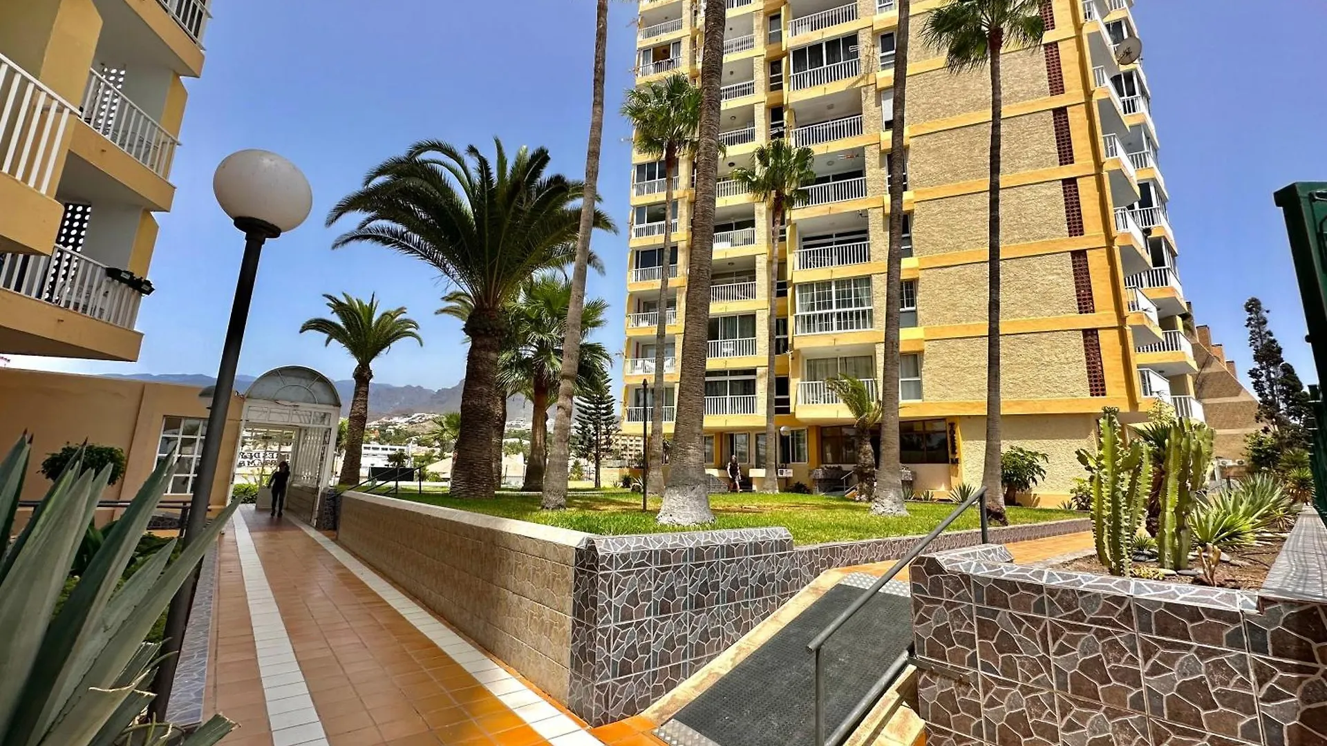 Torres De Yomely - M13E Apartment Arona